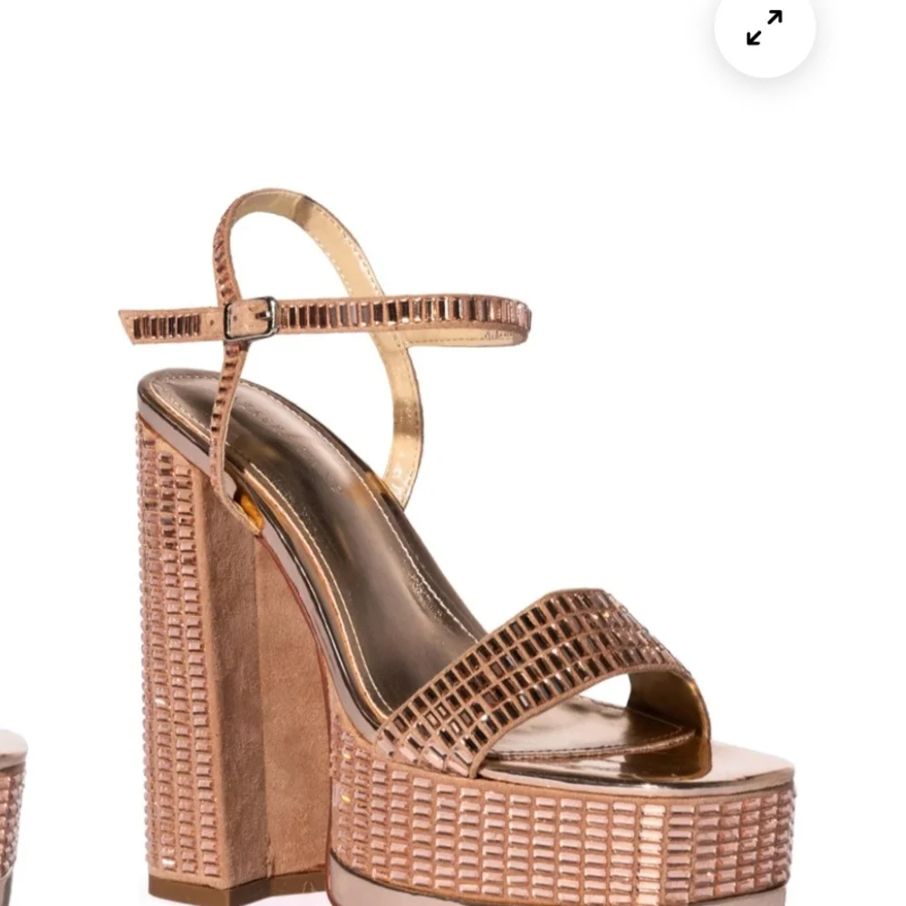 Cathy Din these glamorous